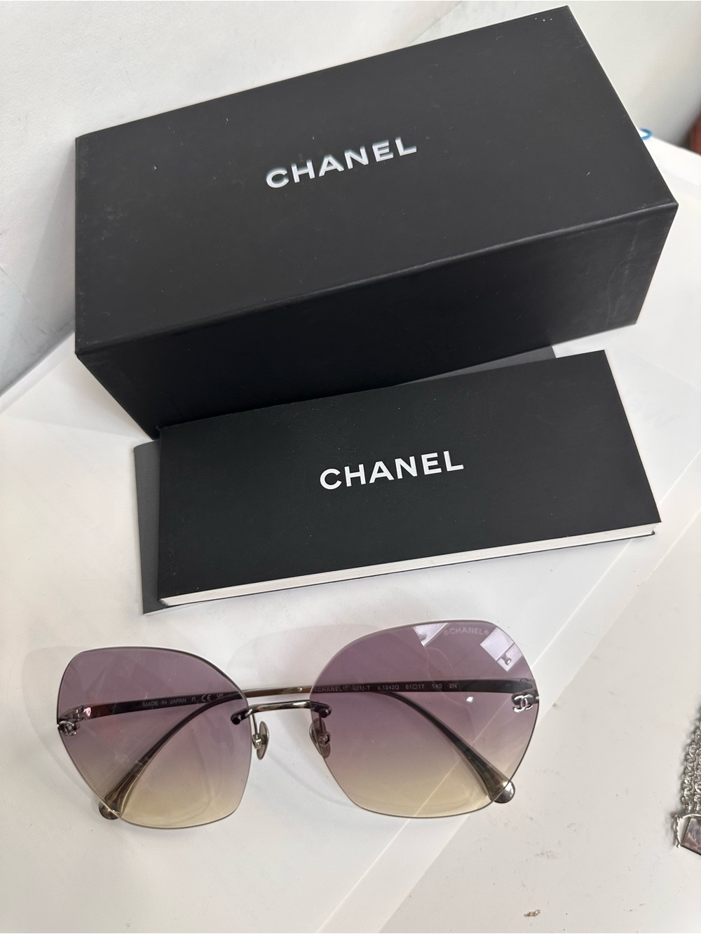 CHANEL Purple Gradient Rimless Sunglasses with Black Quilted Case - Picture 7 of 7
